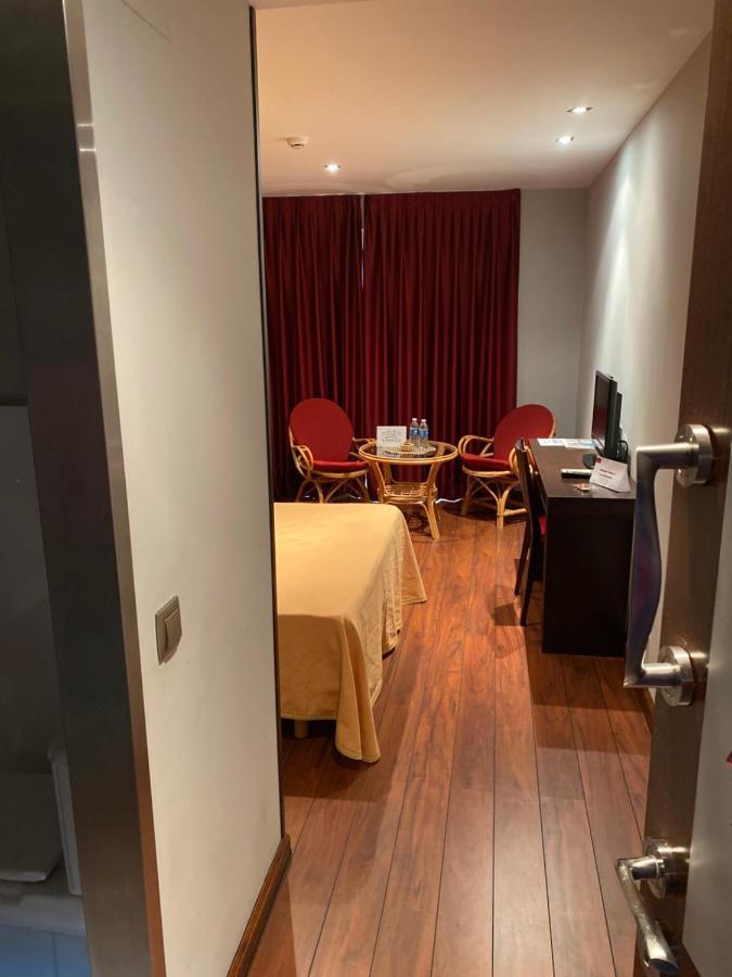 Hostal Royal Almorox Eksteriør billede