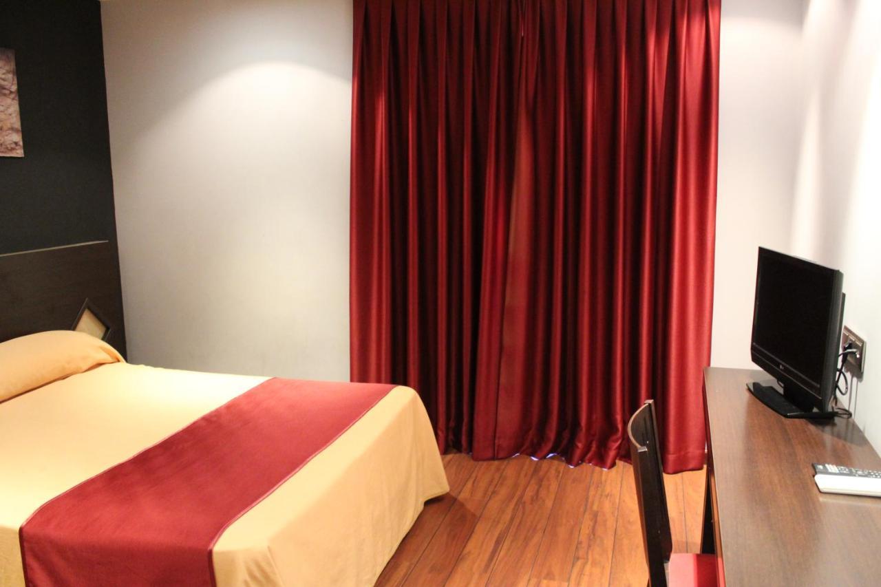 Hostal Royal Almorox Eksteriør billede